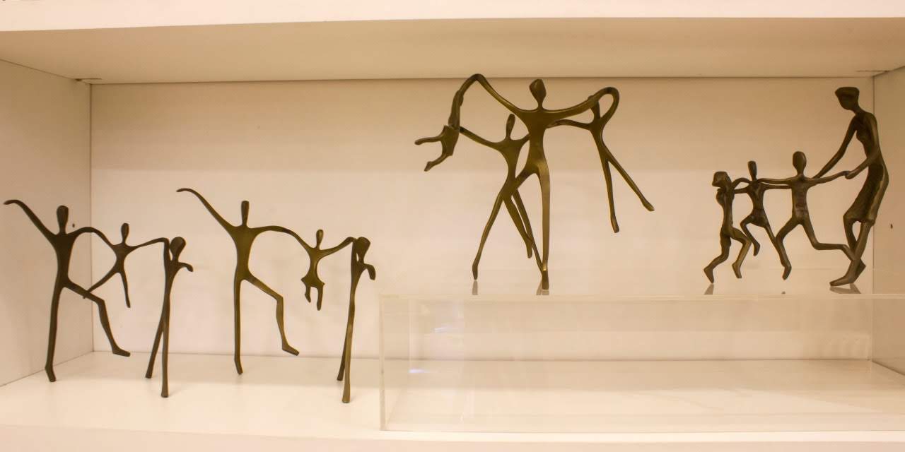 Escultura Familia Roda-Roda