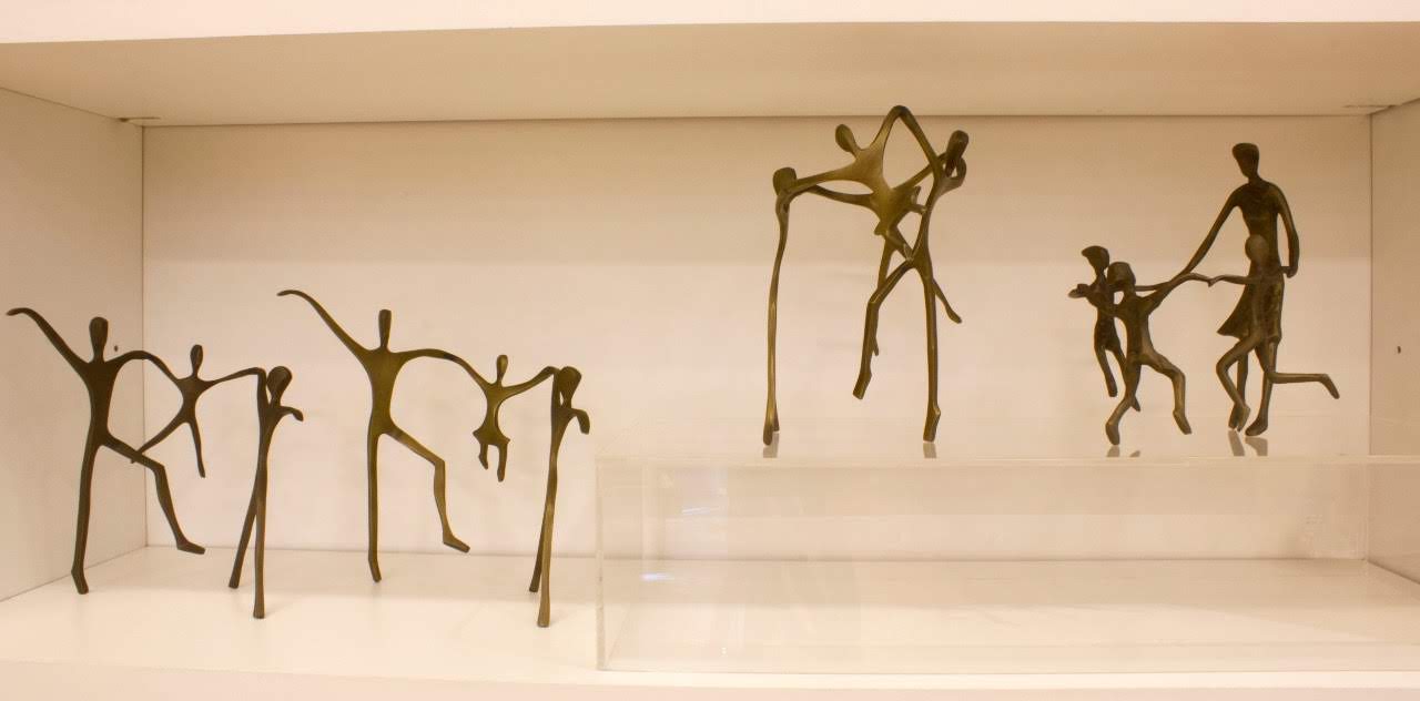 Escultura Familia Roda-Roda